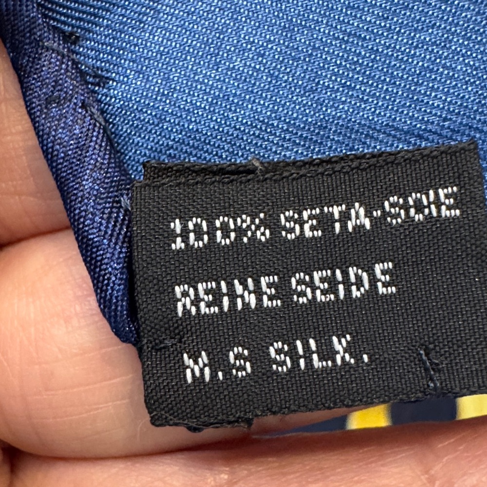 Authentic CHANEL Elegant Navy and Gold Silk Scarf - Picture 8 of 12